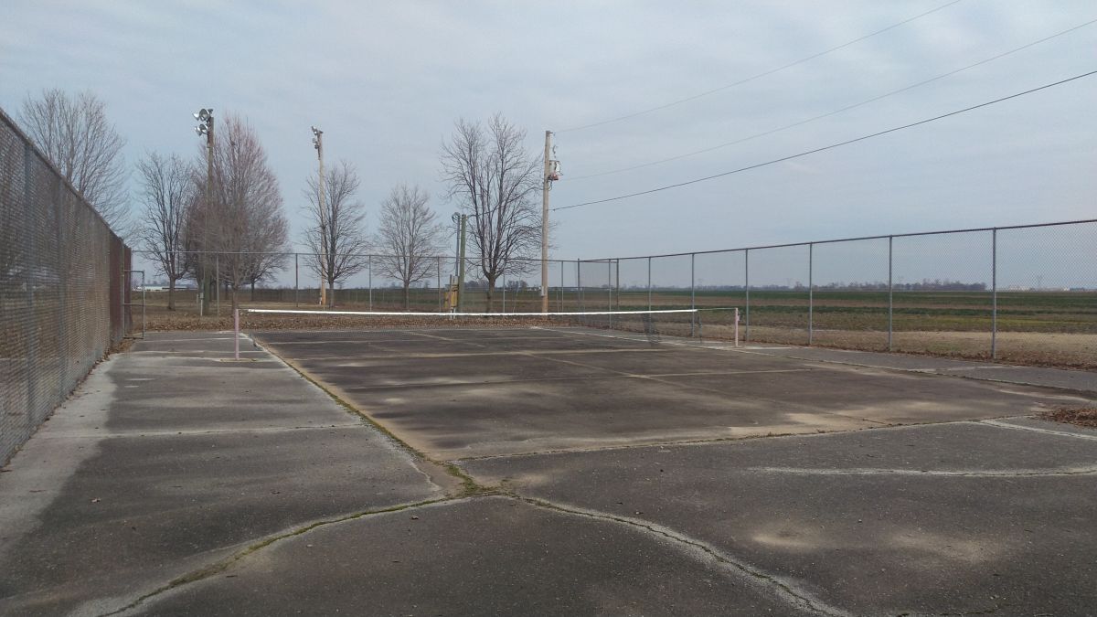 Exterior Tennis Court at Dell Park